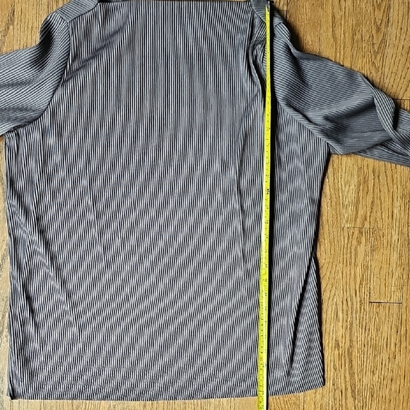 🔥2/$20🔥Vintage Gray Ribbed Long Sleeve Blouse Size M - Picture 3 of 5